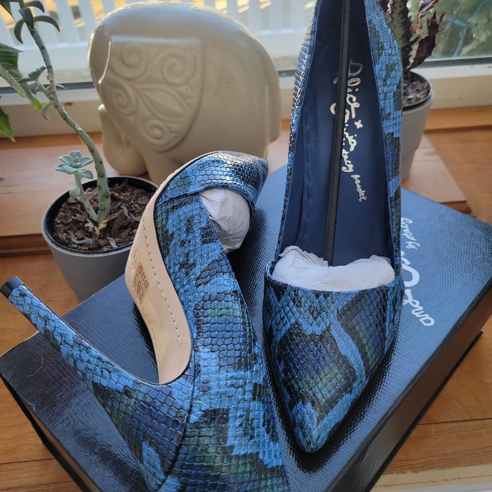 Alice and Olivia Dina 41